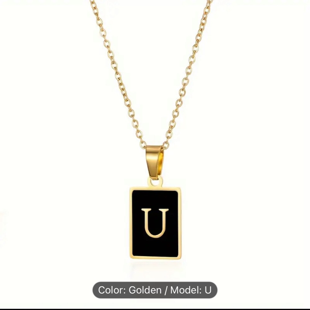 NWT ORDERED AND WAS SENT WRONG INITIAL